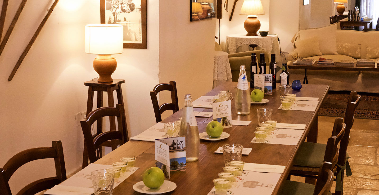 Degustazione di olio extravergine d'oliva biologico presso Masseria Il Frantoio