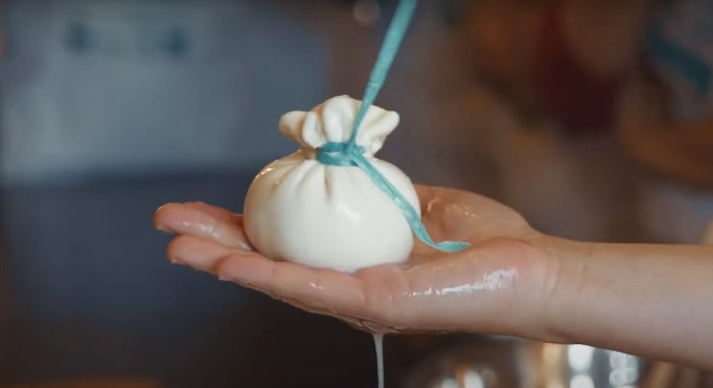 Tour di Burrata e Confetti da Bari e Trani